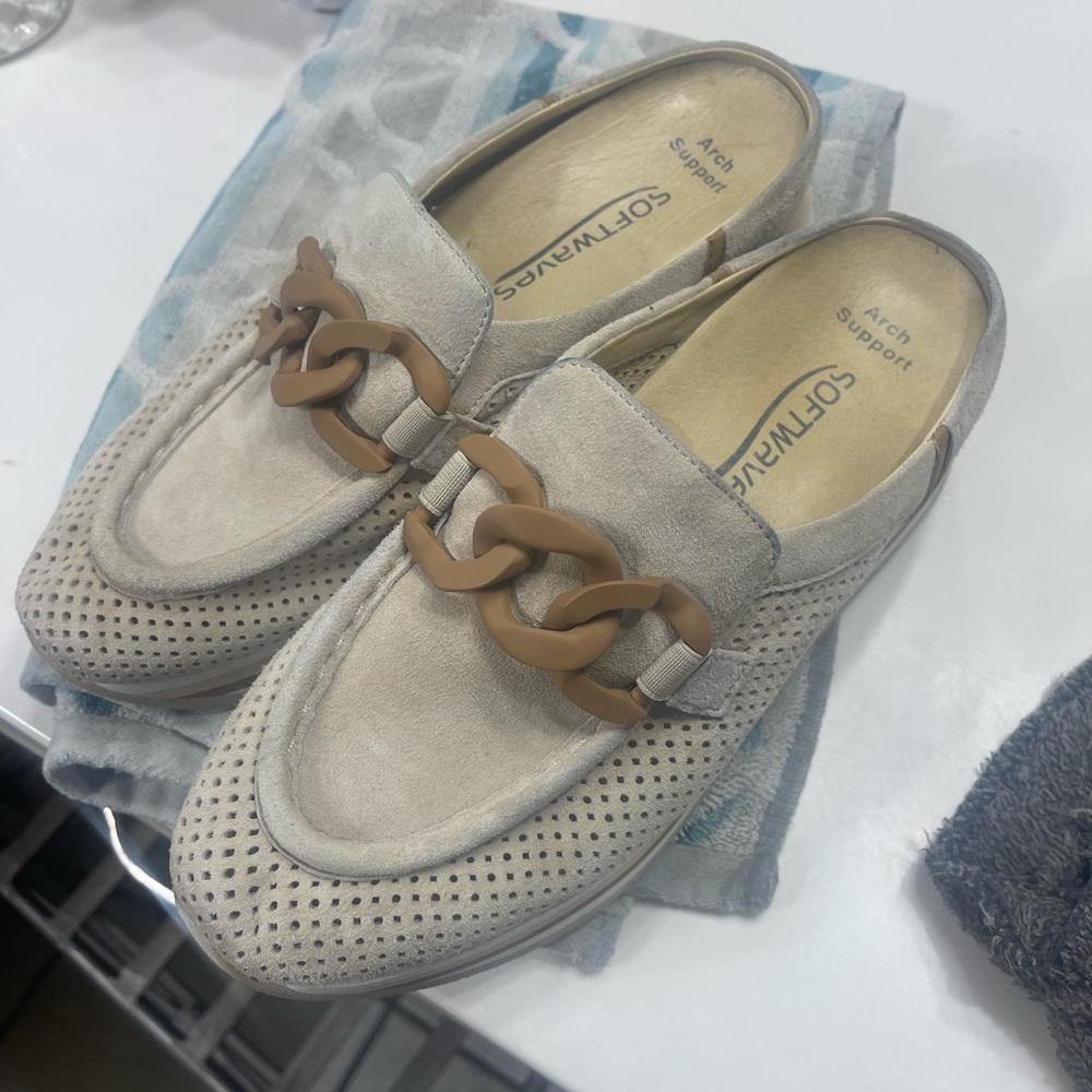 Women's Cream Mules with Tan Accent